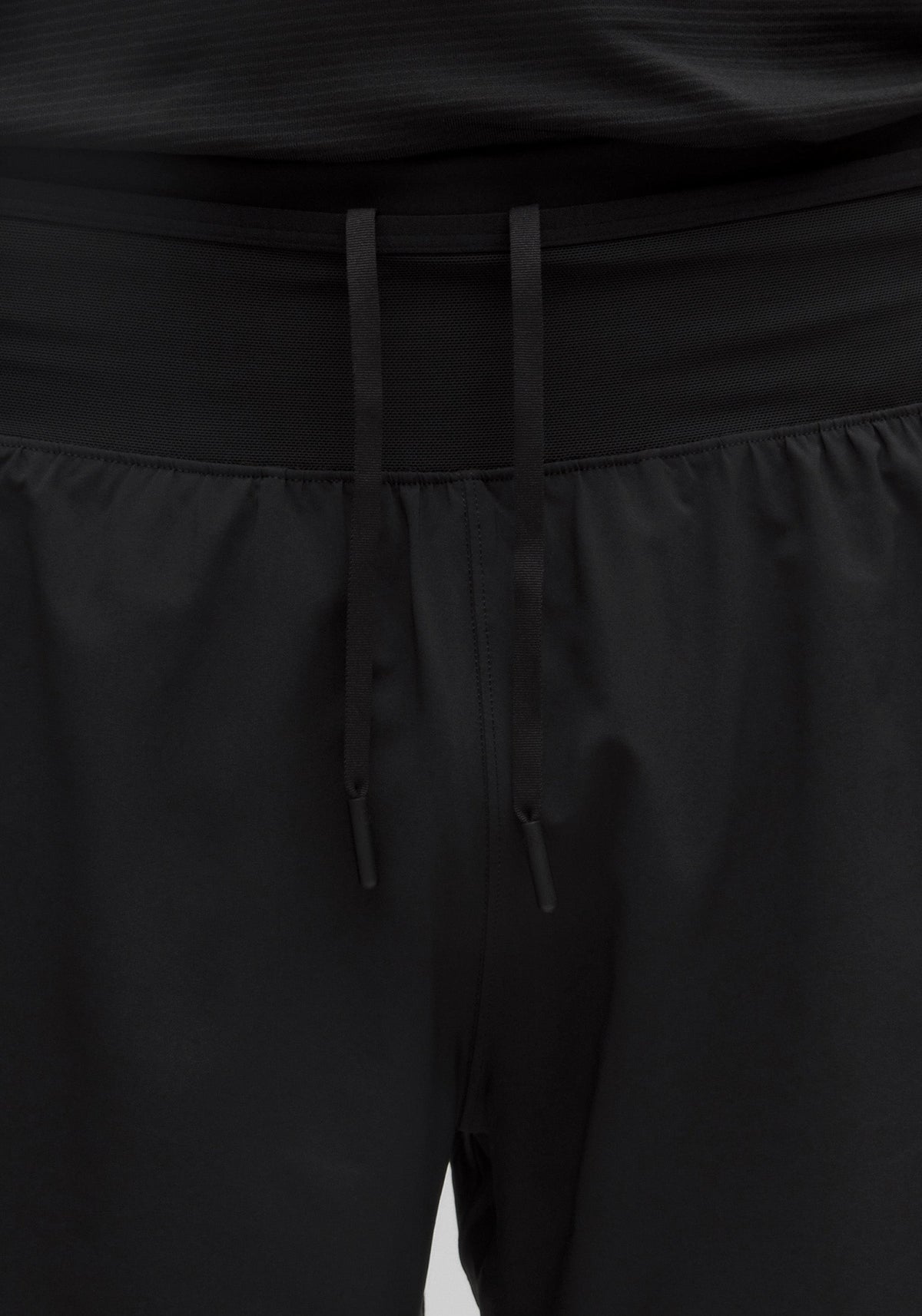 Fast and Free Multi-Pocket Running Short 5"